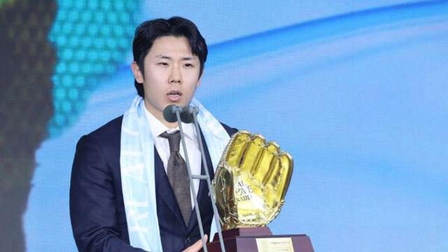 '15표차' 아쉽게 놓친 황금장갑…삼성 김성윤, 내년에 아쉬움 푼다