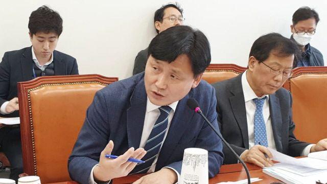 '원조 친명' 김영진, 추미애에 