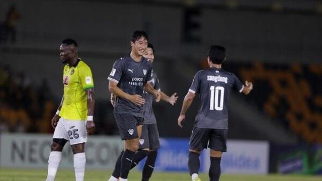 'ACL2 16강 진출' 포항, 카야 잡고 유종의 미…안재준 결승골