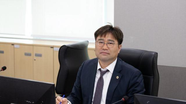 경기도의회 진형 의원, “보건의료와 복지를 하나로...경기도가 통합돌봄 모범 사례 만들어야”