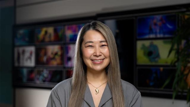 '케데헌' 신드롬 이끈 매기 강 감독, 옥관문화훈장 수훈