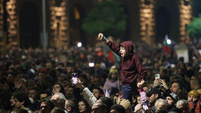 불가리아 친러 부패 항의 대규모 시위…총리 사임