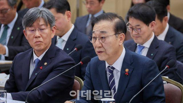 김윤덕 국토장관 “2027년 공공기관 2차 이전…지방 살린다”(종합)