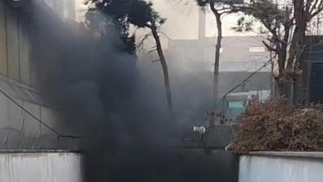 인천 주상복합서 차량 화재로 1명 연기흡입…150여명 대피