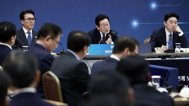 정부, ‘노동절’ 법정 공휴일 추진…공무원·교사까지 전면 확대 검토