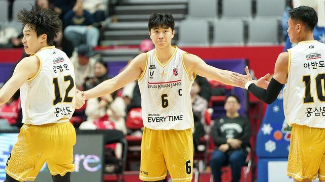 프로농구 kt, 4쿼터 4점 그친 정관장 잡고 연패 탈출