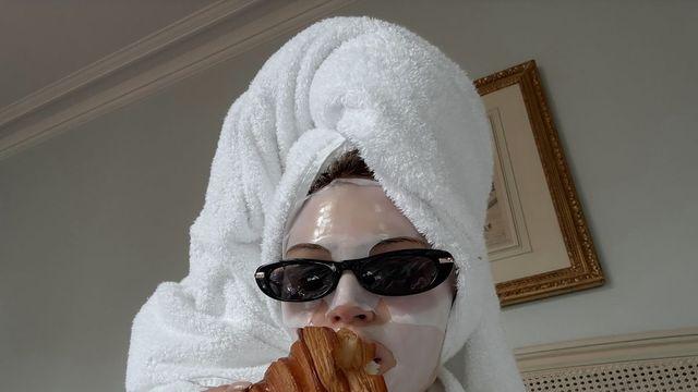 연말 모임이 사라지고 있다는 락인 챌린지 유행