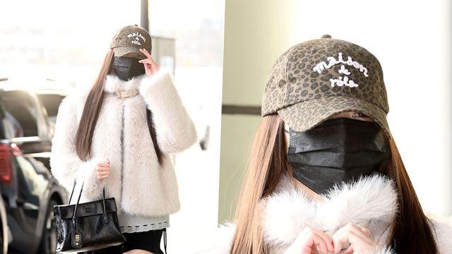 '비율 美쳤다' 아이브 장원영, 얼굴 가려도 존재감은 그대로