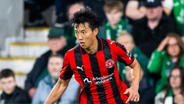 '스리백 중앙에서 훌륭한 활약' 이한범, 미트윌란·홍명보호 모두 환호성