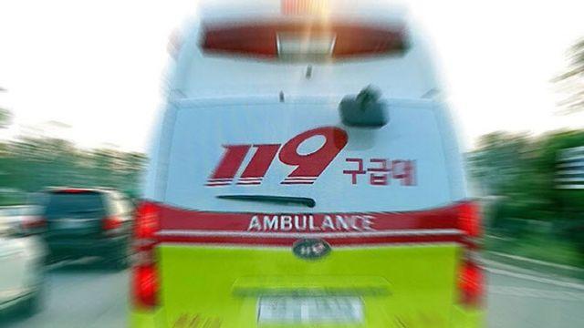 세종서 택시가 인도로 돌진…2명 부상