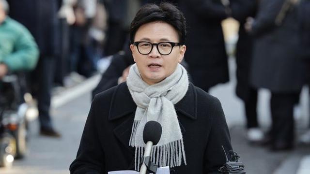 한동훈 “이재명 대통령, 한학자 만났으니 답 못하는 것”