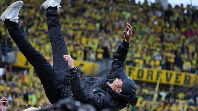 “어려운 시기에도 구단을 사랑할 수 있나요?”…17년 만에 감격의 승격→사령탑은 “모두 함께 만들자”