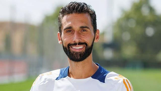 “내가 알론소 대체자?” 레알 마드리드 부임설에 직접 선 그었다…“아니야, 난 카스티야 감독”