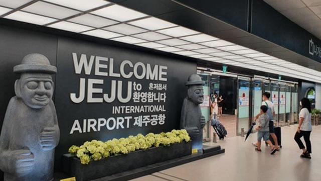 제주도에 쏟아지는 눈·비…제주공항 지연·연착 '우려'