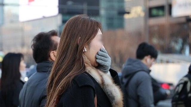 [날씨] 서울 출근길 '빙판 주의보', 체감온도 급강하