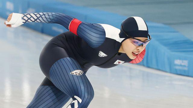 '단거리 차세대 에이스' 빙속 이나현, 4차 월드컵 1000ｍ 5위…밀라노 올림픽 보인다