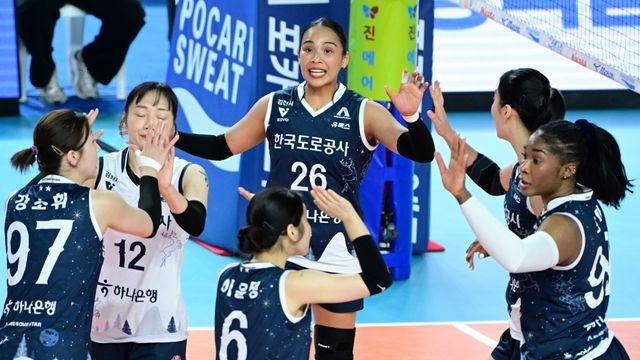 '0-2→3-2 대역전극 미쳤다' 도로공사, IBK기업은행 잡고 3연승…김종민 감독 여자부 최다승 신기록