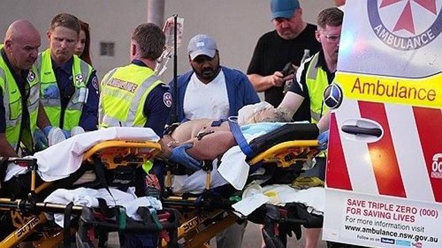 호주 시드니 해변서 총격, 8명 부상…용의자 2명 체포