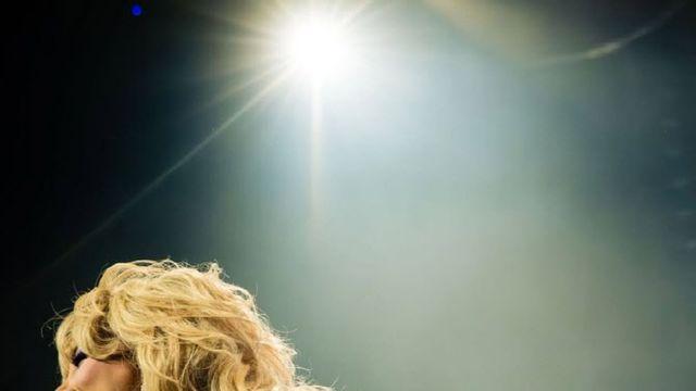 격정 트월킹에 관객 혼 쏙…도자 캣, 19禁 첫 내한서 무대 압도