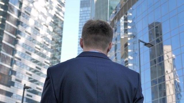 '어디에 돈 넣어야 하냐면..' 금 vs 주식 vs 부동산, 2025년 현재 부자들이 직접 선정한 고수익 유망 투자처