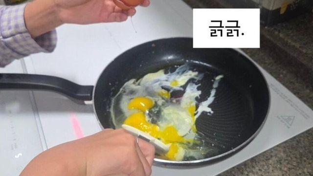급식 파업으로 새벽에 일어나 도시락 싸가는 딸