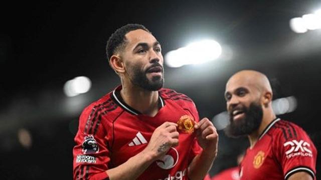 '8골 난타전' 맨유, 본머스와 4-4 무승부...수비 조직력 흔들