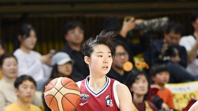 여자농구 KB, 삼성생명 꺾고 3연패 탈출…허예은 15점 펄펄