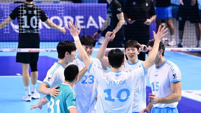 [SD 인천 라이브] 10연승 끊겨도 선두는 선두! 대한항공, 2위 현대캐피탈 3-0 완파…시작부터 끝까지 뜨거웠던 1·2위 맞대결