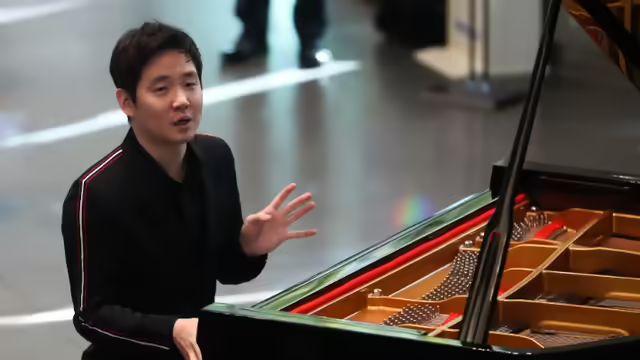 세계적 피아니스트 임동혁, SNS 극단 선택 암시글 올려 긴급 구조… 