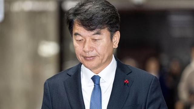 “내 동생이 국회의원인데”… '인사청탁' 민주당 문진석 의원 친형, 사기 혐의 피소