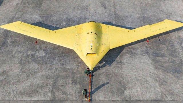 中 스텔스 무인기 'CH-7' 첫 비행 성공…정찰 반경 2천㎞ 추정