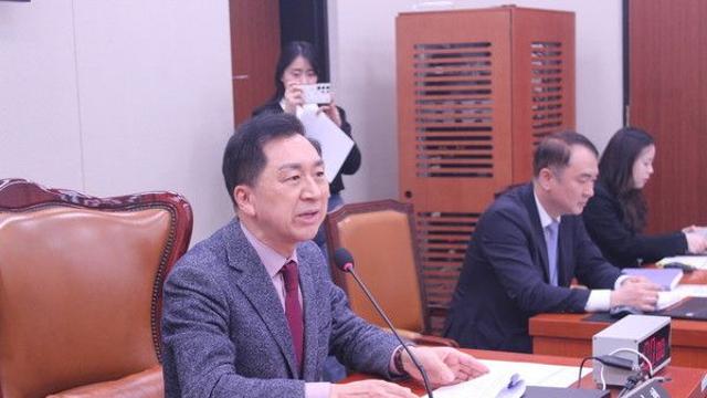 김건희 특검, ‘로저비비에 선물’ 김기현 자택·의원실 압수수색