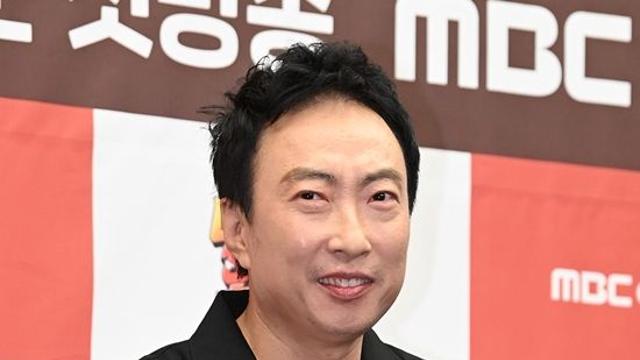 박명수, 부부동반 커플룩?…