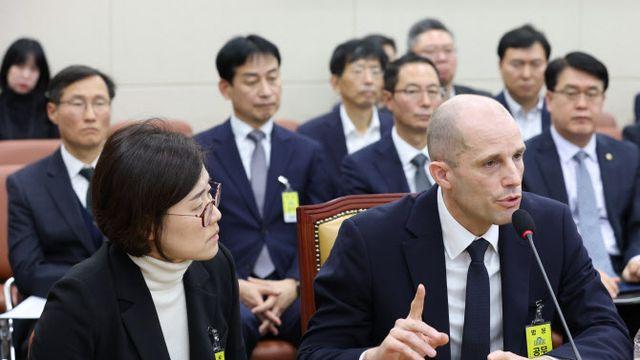 김범석 불출석에 국회 강경 대응…정무위 이어 과방위도 고발 조치