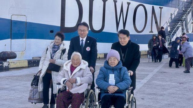 '80년만에 고국 품으로'…사할린 동포 82명 영주귀국