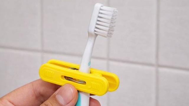 칫솔, 빨래집게로 깔끔 보관법 화제