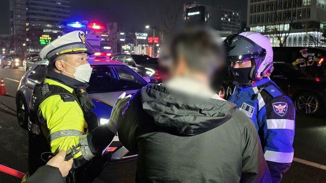 [르포] 분명 예고했는데…음주단속 개시 3분 만에 운전면허 취소