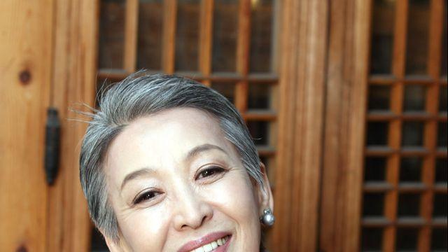 “윤석화 별세는 명백한 오보, 죄송”…한국연극배우협회 사과 [공식]