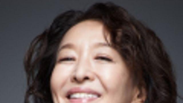 ‘1세대 연극 스타’ 배우 윤석화, 뇌종양 투병 끝에 별세