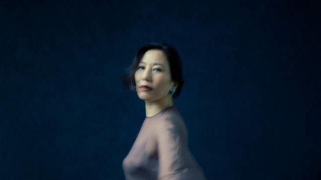 임현정, 새 정규 'Extraordinary'로 이즘 '올해의 앨범' 선정