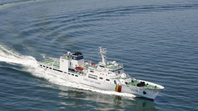 인천 바다서 어선 전복…실종자 1명 수색 중