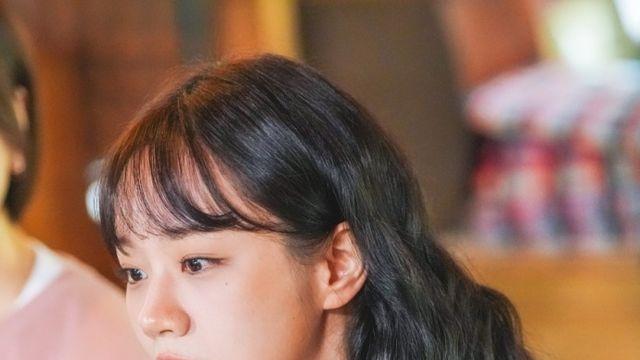 류준열·혜리, 결국 따로 모였다…'응팔 10주년', 1박 2일 MT 여행 '눈길'