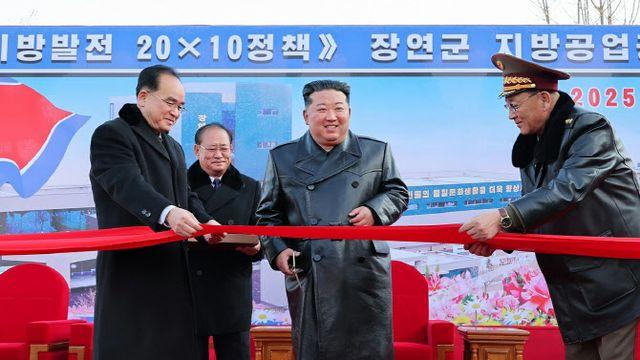 北 김정은, 사흘 만에 또 지방공장 찾아…