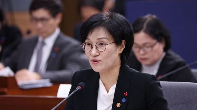 성평등장관, '14세 미만' 촉법소년 연령 하향에 신중…