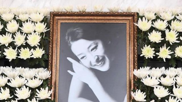 윤석화 어록: "하루를 살아도 나답게"