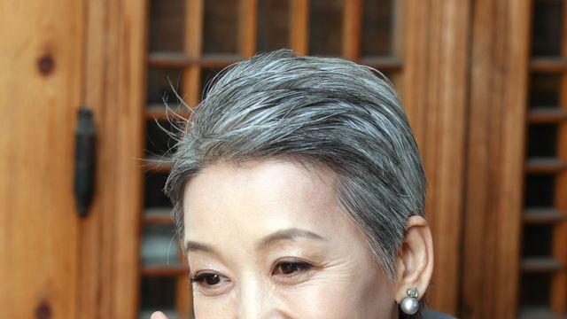 ‘1세대 연극 배우’ 윤석화, 뇌종양 투병 끝 별세...향년 69세