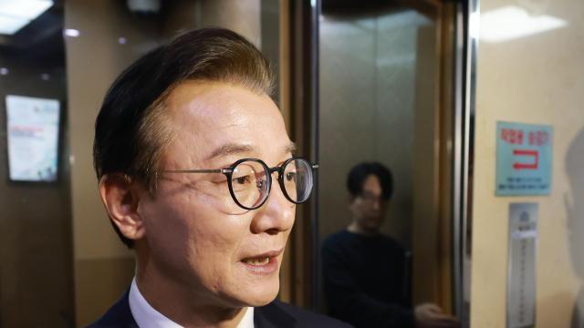 전재수 전 해수부 장관, 통일교 금품 의혹 14시간 조사 후 귀가