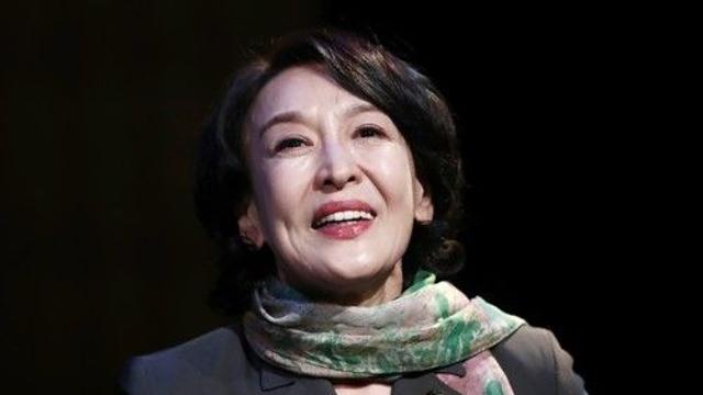 '신의 아그네스'부터 '명성황후'까지…무대 위 슈퍼스타 윤석화