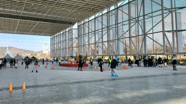 엑스포시민광장 야외스케이트장 개장…내년 2월 8일까지 운영