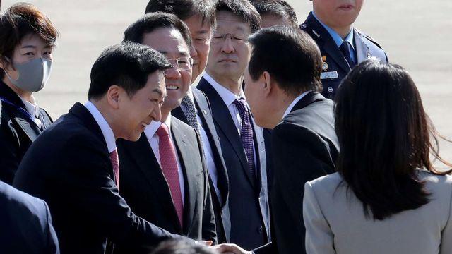 김기현, 국회에서 15분 동안 아내 만난 뒤... 이후 직접 명품가방 건넸나